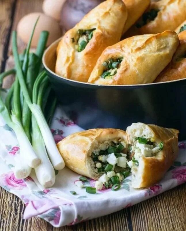 Пирожки с луком рецепт с фото Ответы Mail.ru: После закрытия Макдоналдс какой фастфуд нынче в моде.