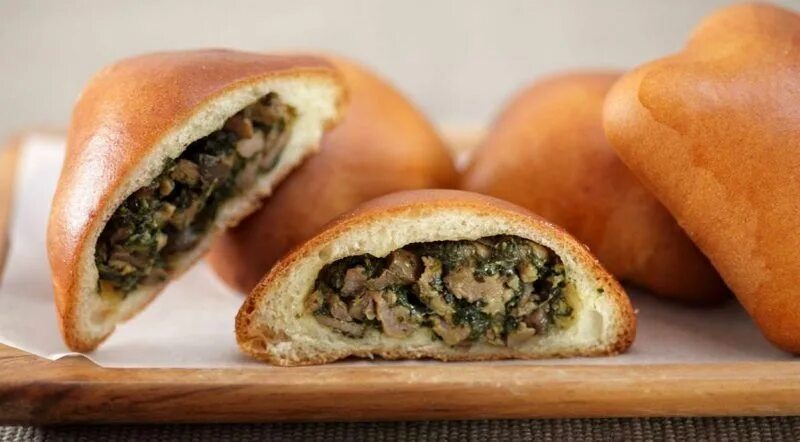 Пирожки с мясом в духовке фото Пирожки с мясом - 9 рецептов в духовке и на сковороде Идеи для блюд, Мясные пиро