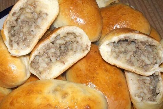 Пирожки с печенью пошагово с фото Пирожки с печенью и рисом Food, Hot dog buns, Hamburger bun
