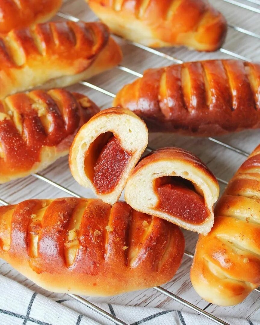 Пирожки с повидлом в духовке фото Сдобные булочки с повидлом Hot dog buns, Food, Bread