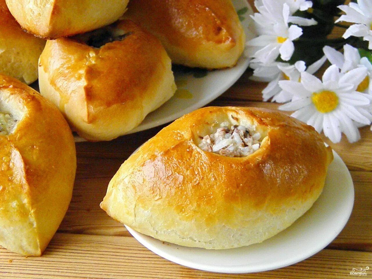 Пирожки с рисом рецепт с фото Расстегаи с сайрой и рисом - пошаговый рецепт с фото на Повар.ру
