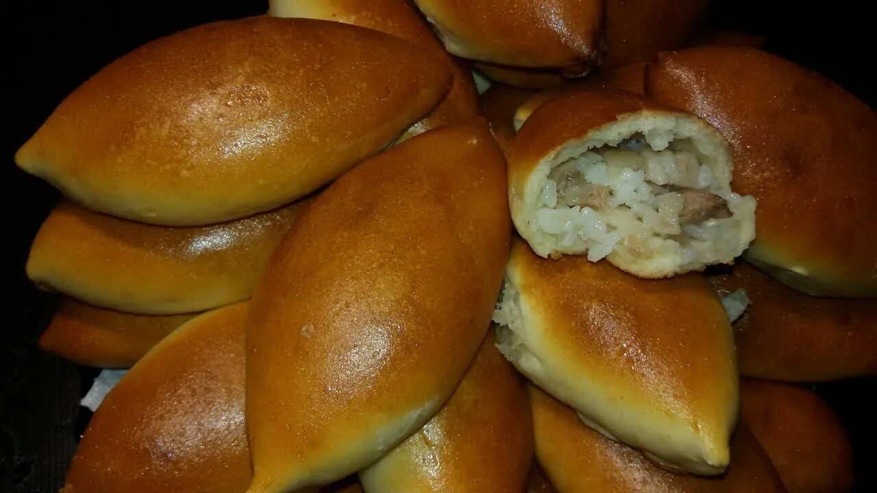 Пирожки с рисом рецепт с фото Пирожки с рисом и мясом. Сочные! - YouTube Идеи для блюд, Пирожки, Рецепты еды