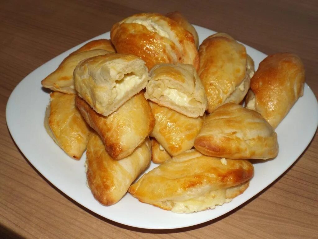 Пирожки с сыром фото Слоеные булочки с сыром и джемом - так оригинально я еще не готовила! Здоровые з