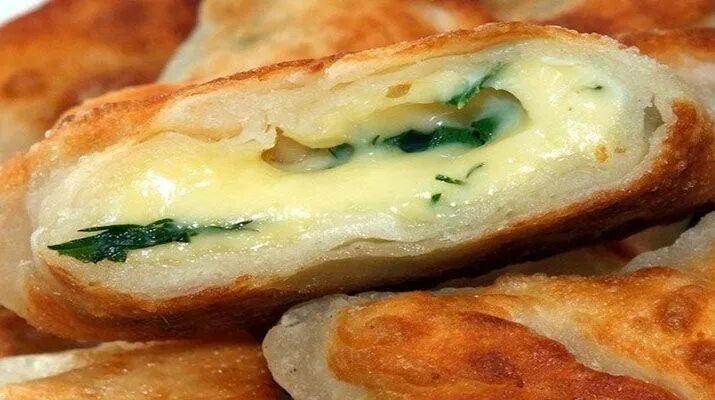 Пирожки с сыром фото Конвертики на кефире с сыром Идеи для блюд, Кулинария, Еда