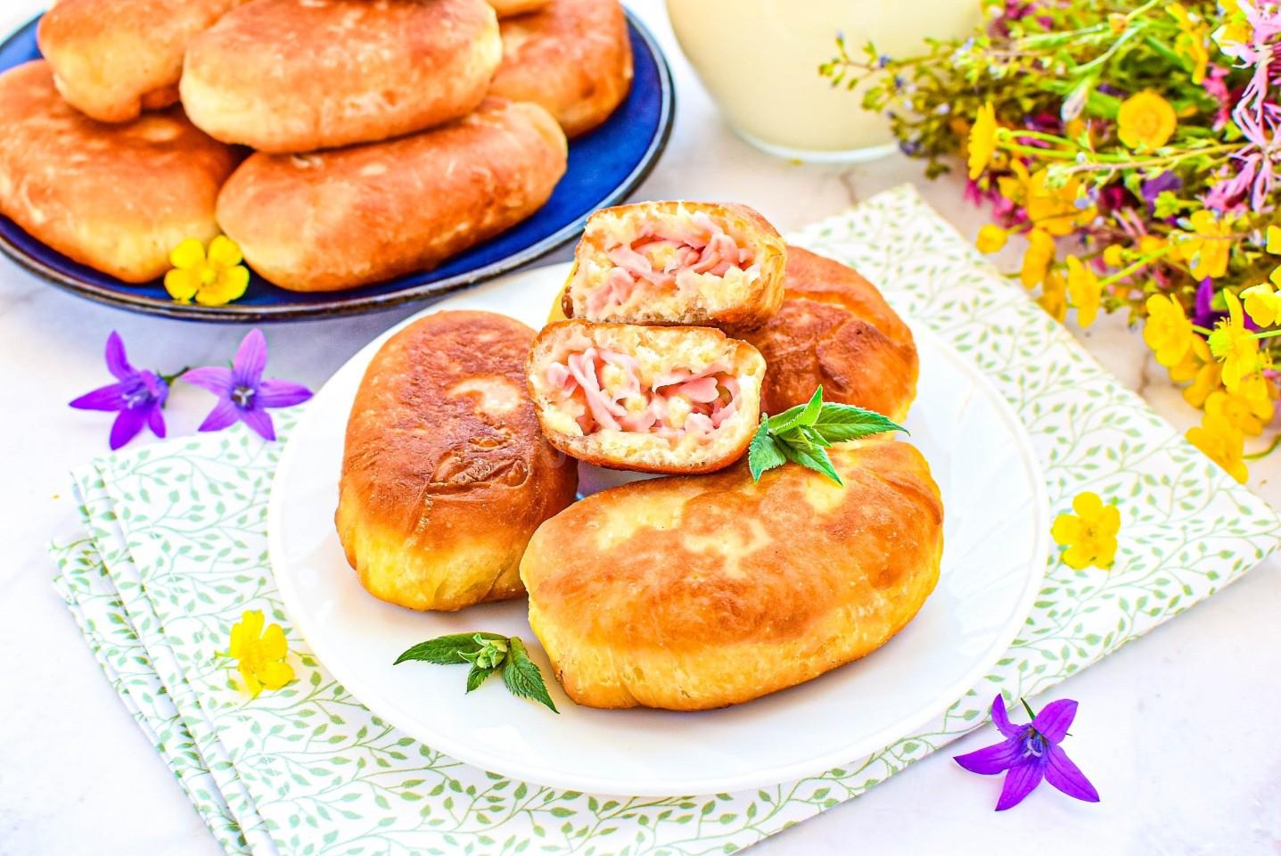 Пирожки с сыром рецепты с фото Пирожки с сыром на молоке - 8 рецептов - 1000.menu