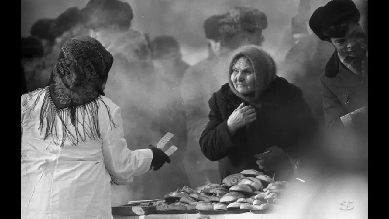 Пирожки ссср фото Появились запрещенные фото СССР, которые показывают суровую правду о советских л