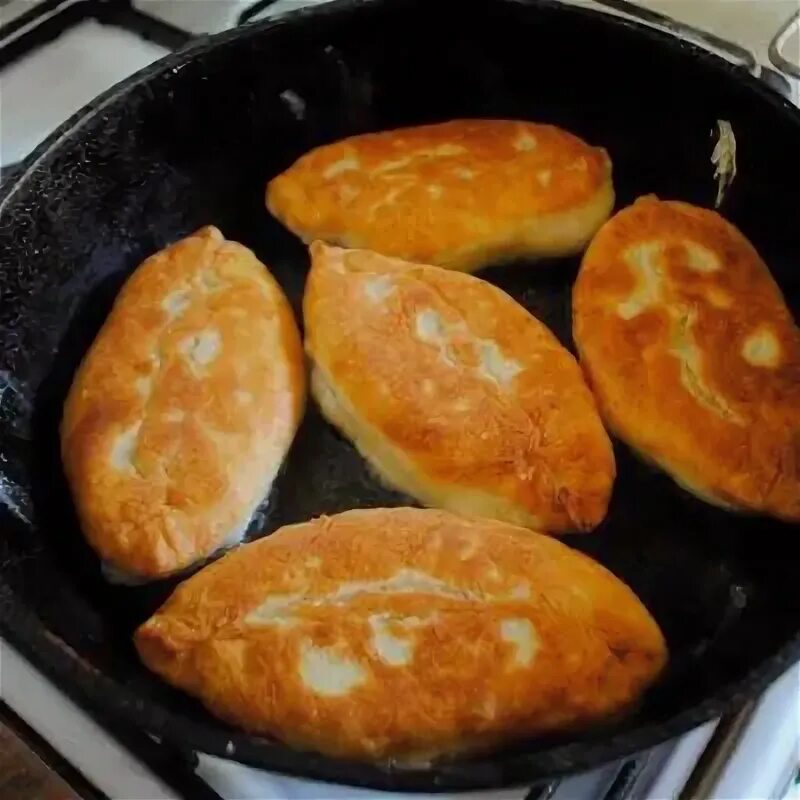 Пирожки жареные на сковороде рецепт с фото Страница 239: Тесто, 31514 вкусных рецептов с фото Алимеро