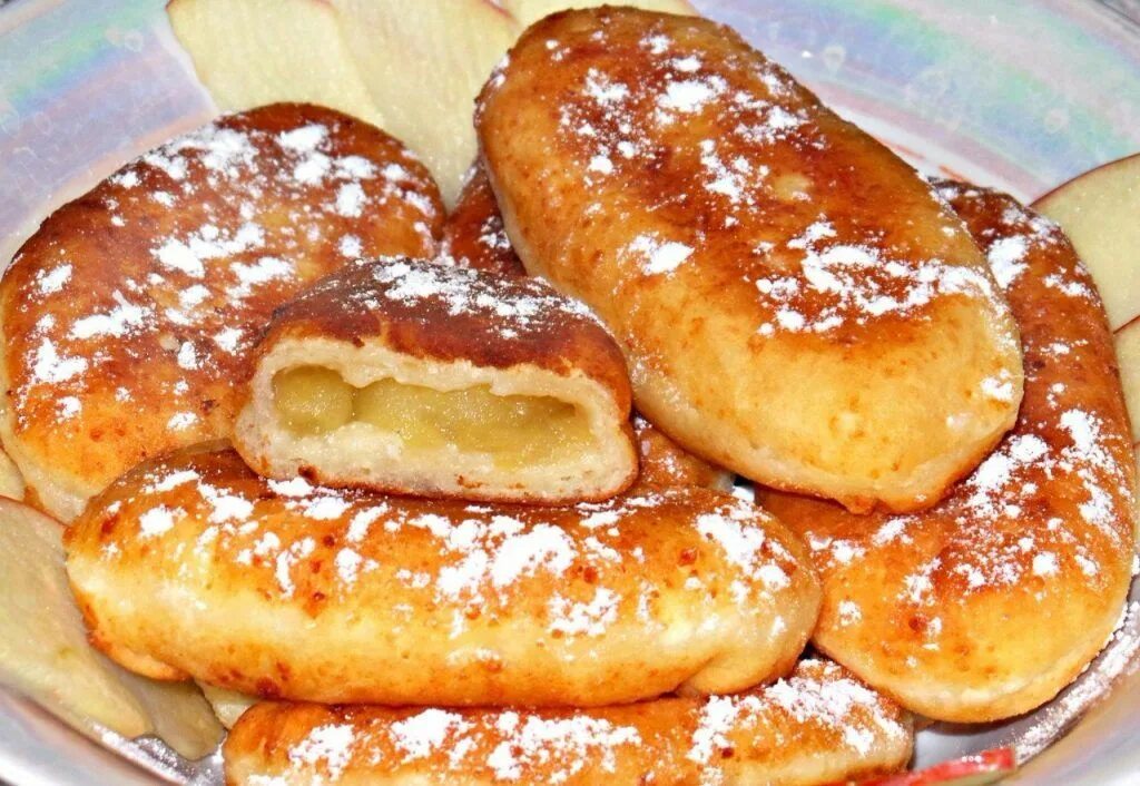 Пирожки жареные с яблоками с фото Очень нежные и вкусные пирожки жареные на сковородке из творожного теста с яблок