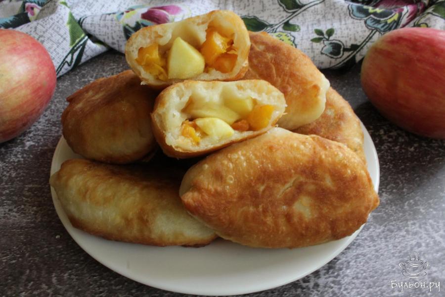 Пирожки жареные с яблоками с фото Жареные пирожки с яблоками и нектаринами рецепт пошагово, фото, отзывы
