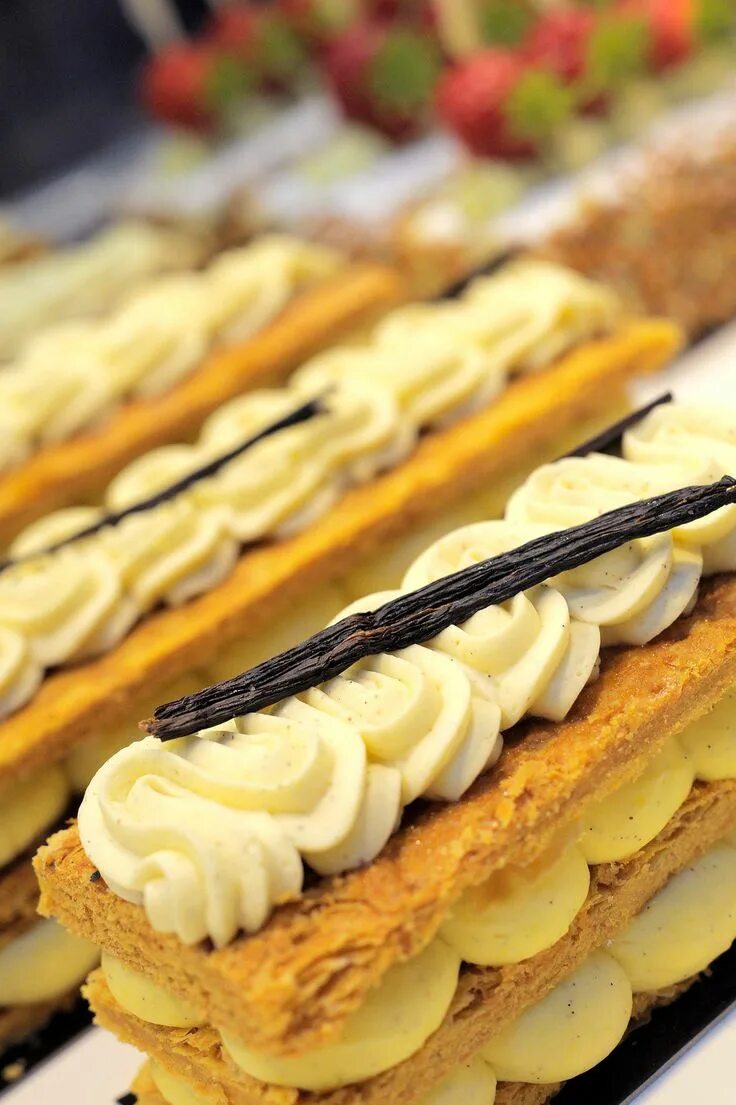 Пирожное французское фото Millefeuille - Christophe Roussel Pâtisserie, Pâtissière, Dessert