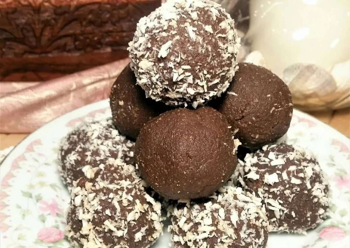 Пирожное картошка с сгущенкой фото Пирожное картошка с сгущенкой и какао: найдено 81 изображений