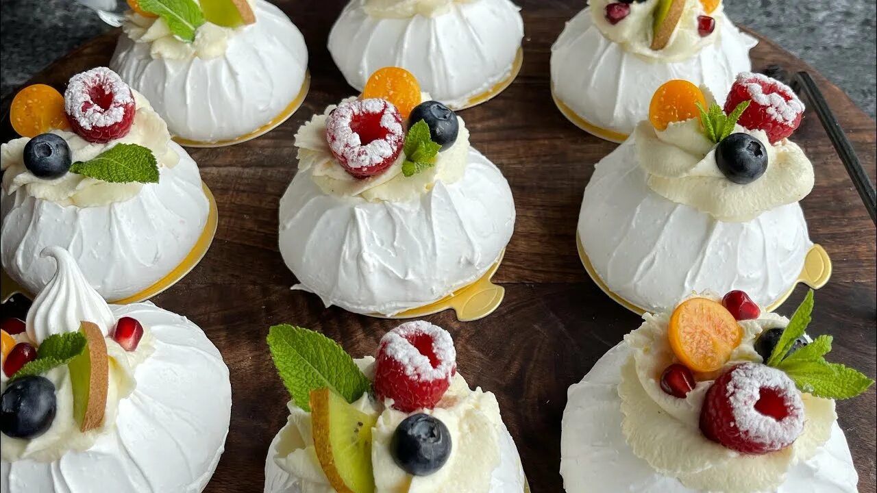 Пирожное павлова рецепт с фото НЕВЕРОЯТНО ВКУСНОЕ ПИРОЖНОЕ ПАВЛОВА - YouTube