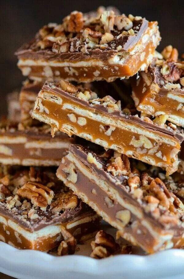 Пирожное с орехами фото Pin on yummy desserts Desserts, Pecan recipes, Homemade candy bars