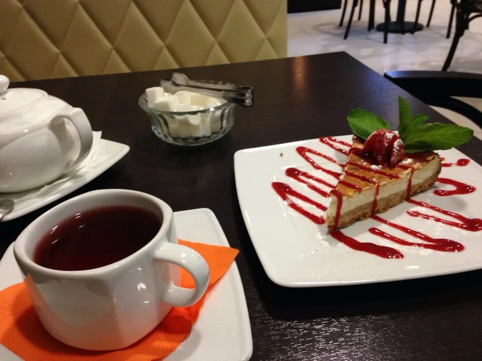 Пирожное в кафе фото Agio cafe
