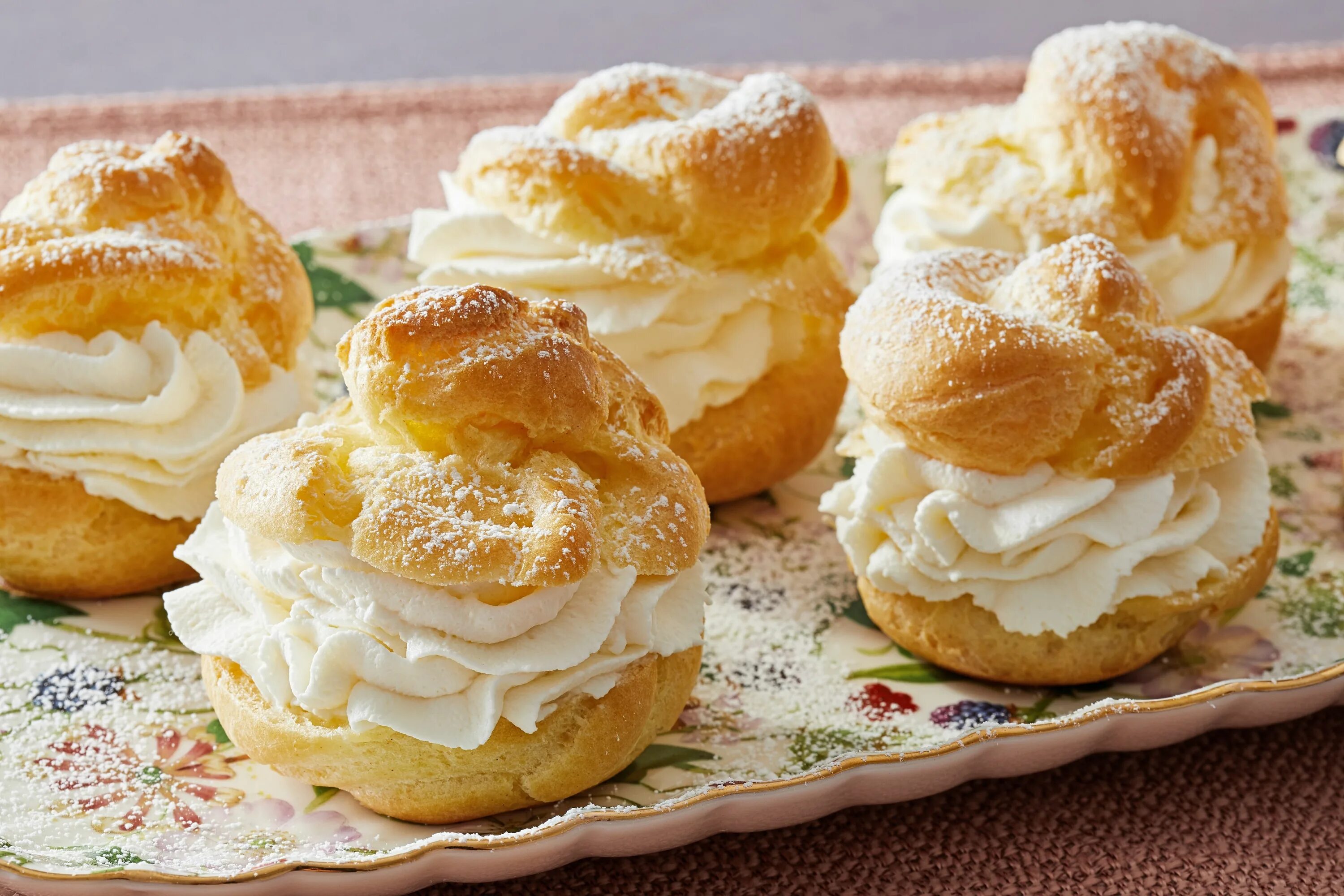 Пирожное заварным кремом фото Cream Puffs Recipe Cream puffs, Baking, Desserts