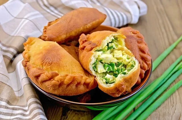 Пирожок лук с яйцом фото Блюда из лука: рецепты