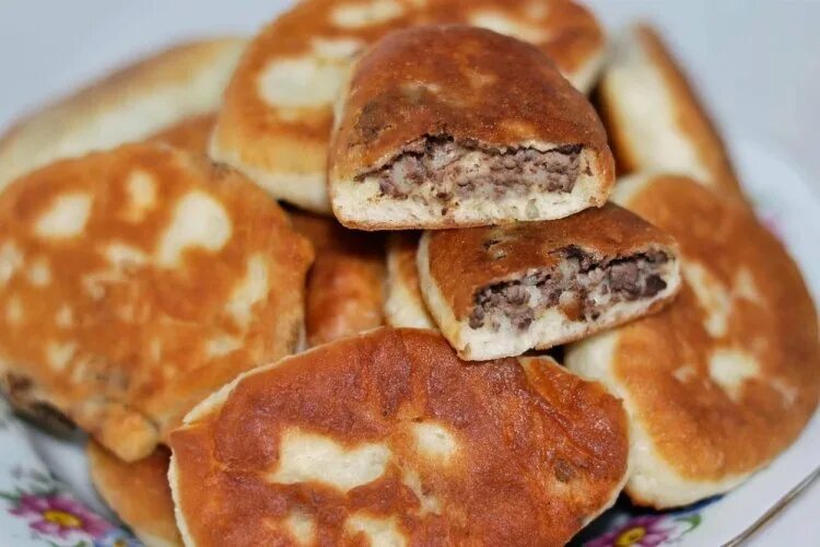 Пирожок с печенью жареный фото 25 отличных начинок с печенью для пирожков