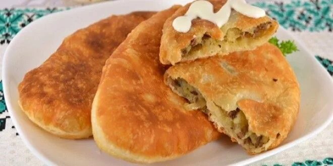 Пирожок с печенью жареный фото Для дома Food, Russian recipes, Ethnic recipes