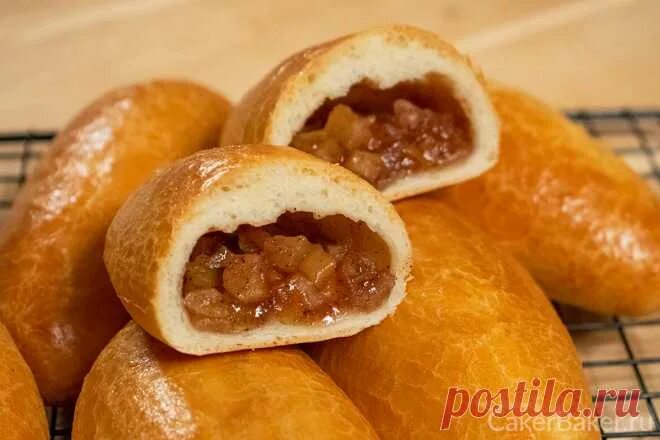 Пирожок с яблоком рецепт с фото Пирожки с яблоком и корицей Cakerbaker.ru Сдобные пирожки с яблоком и кори � Сла