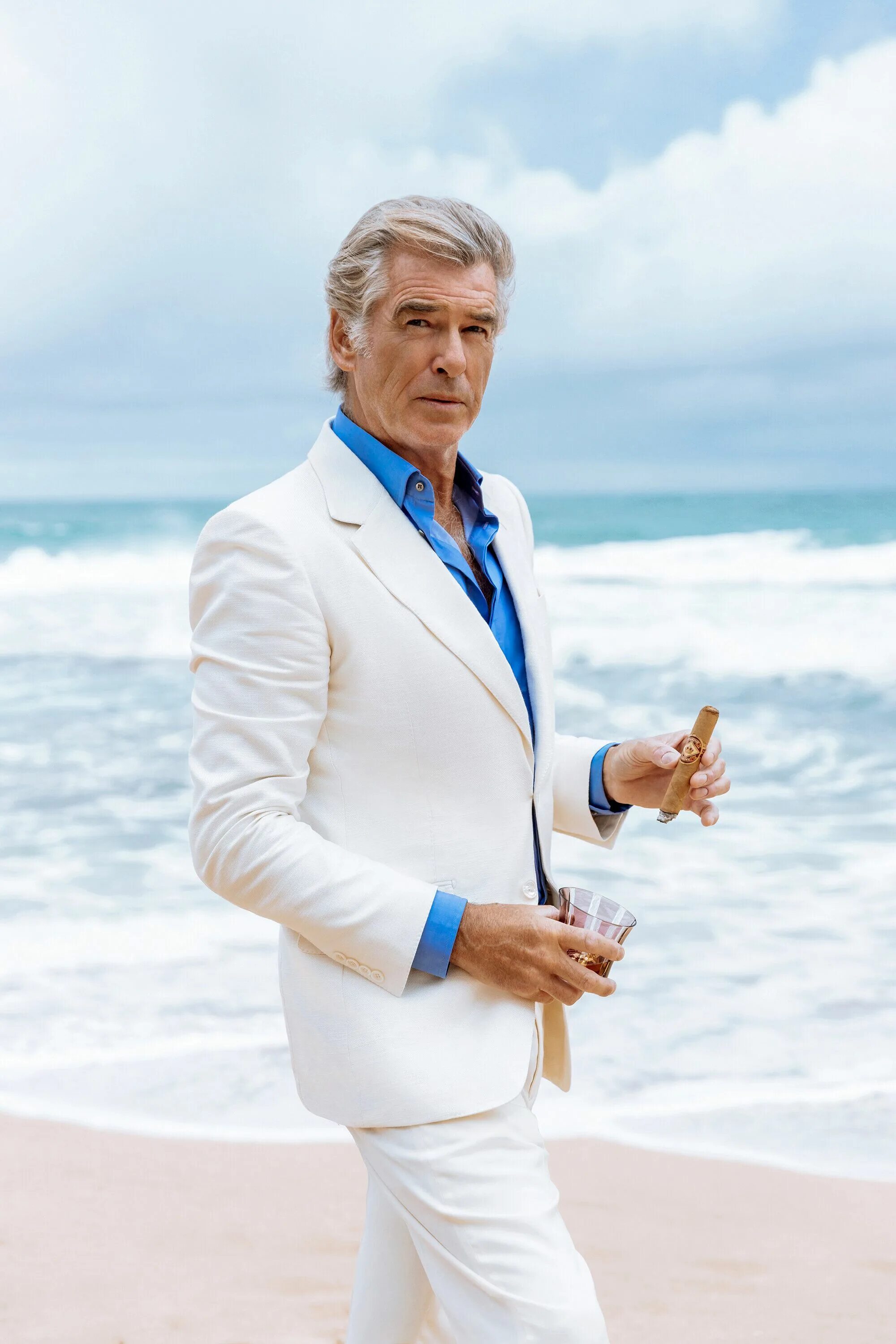 Пирс броснан сегодня фото BRETT ERICKSON in 2024 Pierce brosnan, Fashion suits for men, Men fashion casual