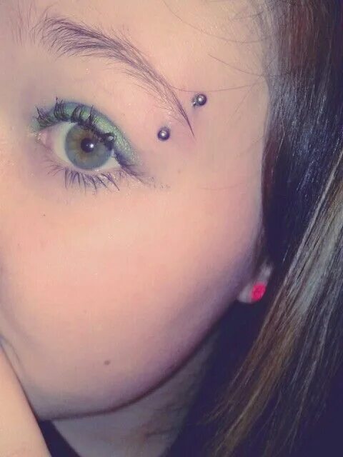 Пирсинг брови фото Pin by Rebecca Thomas on Body Modifications 3 Eyebrow piercing, Eyebrow ring, Pi