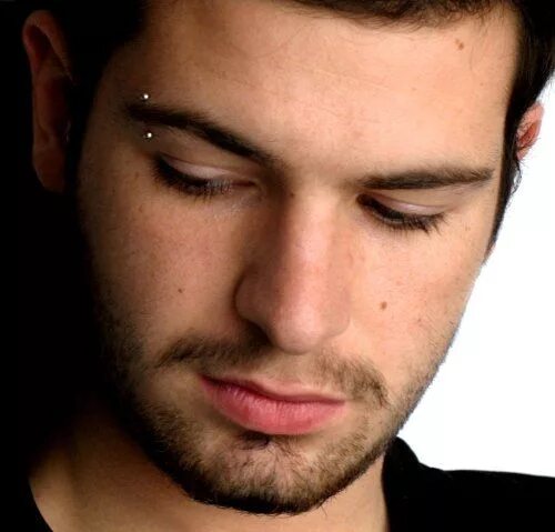 Пирсинг брови фото мужчины Cómo cuidar las cejas en función de la forma del rostro? Cabello para hombre, Ce