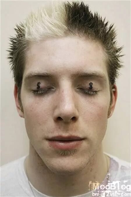 Пирсинг глазного яблока фото étranges tatouages de paupières - 2Tout2Rien Tatouage, Tatoua, Bizarre