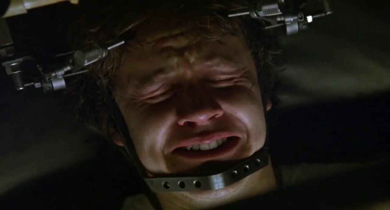 Пирсинг лестница иакова у мужчин фото Jacob's Ladder Movie Teaser (Remake)