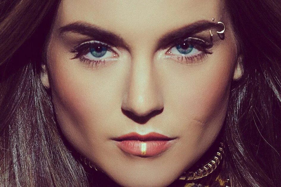 Пирсинг на брови у девушек фото 5 Eyebrow Piercing Types: Placement and Jewelry - Daily Hawker Eyebrow piercing 