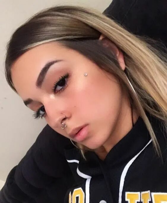 Пирсинг на брови у девушек фото Pin on Piercings