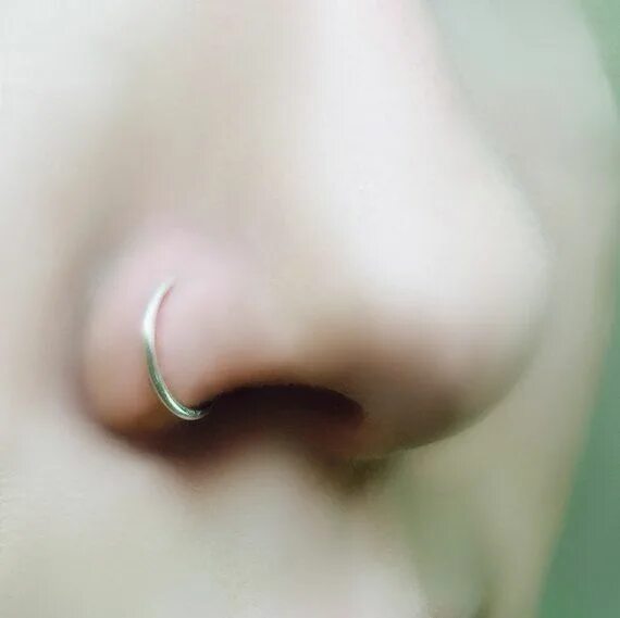 Пирсинг носа кольцо сбоку фото STERLING SILVER Fake Nose Ring Fake Nose Ring Faux Nose Etsy Faux nose ring, Ste