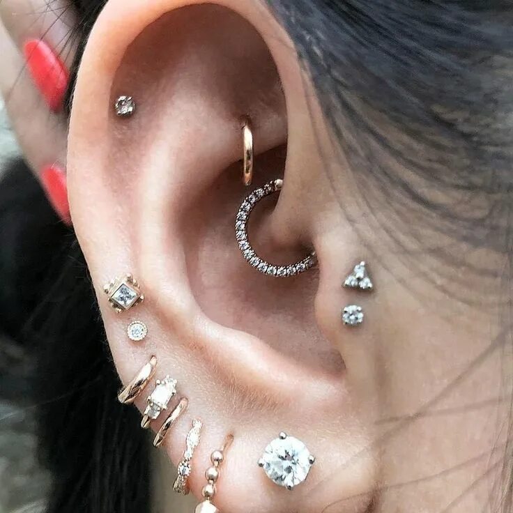Пирсинг уха фото Rook piercing jewelry - What is the best jewelry for a rook piercing? Rook pierc