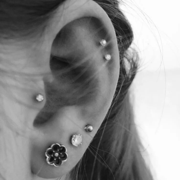 Пирсинг ушей фото красивое Double Cartilage Piercing Inspiration