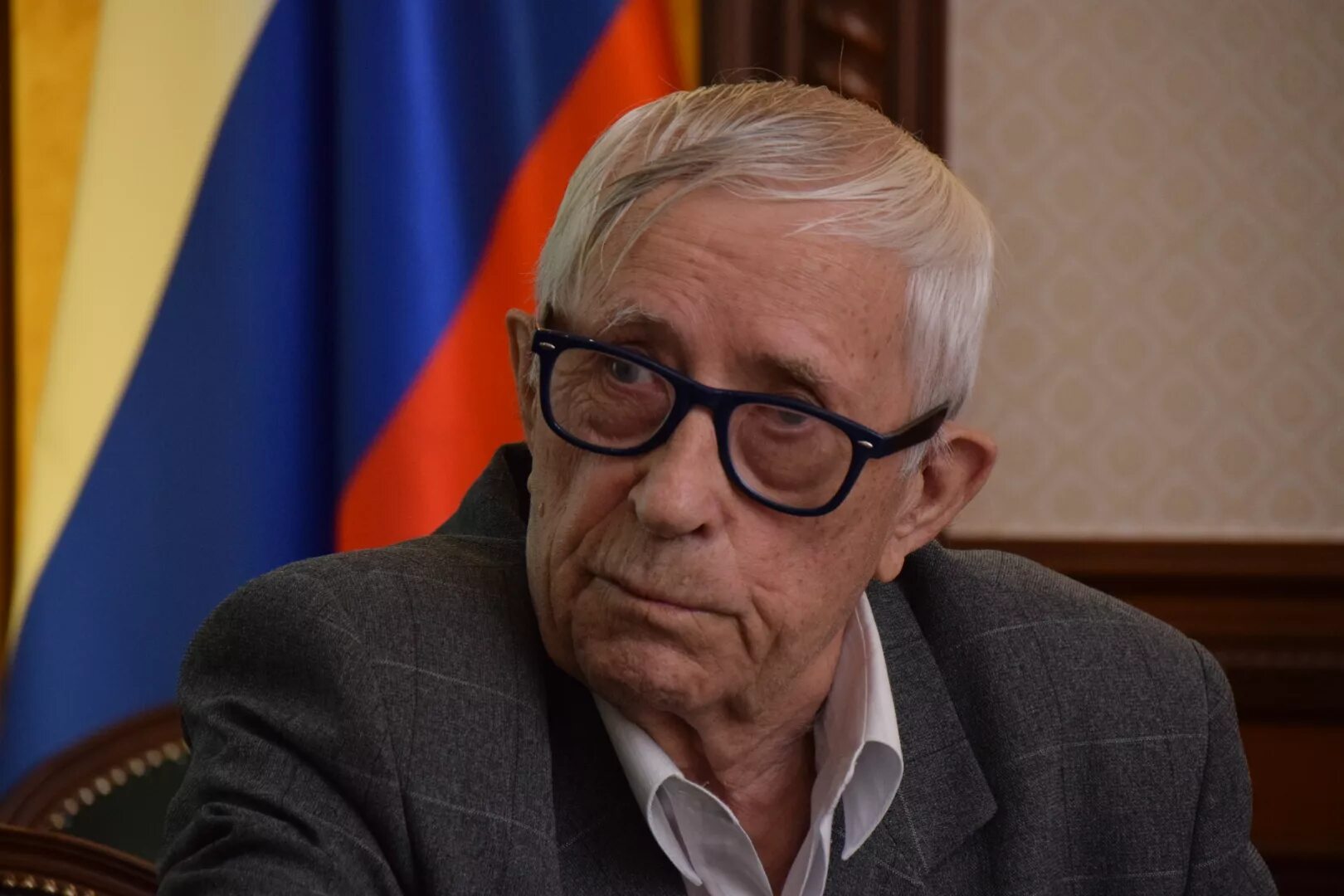 Писатель волков фото Александр Волков: "Я вам очень верю" - "Республика"