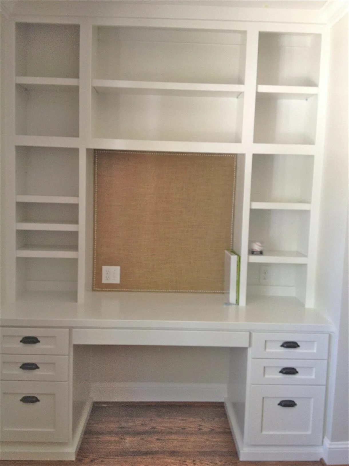 Письменный стол со шкафом фото Desks + Bulletin Boards + Burlap - The Simple Proof Bookshelves diy, Bookshelf d
