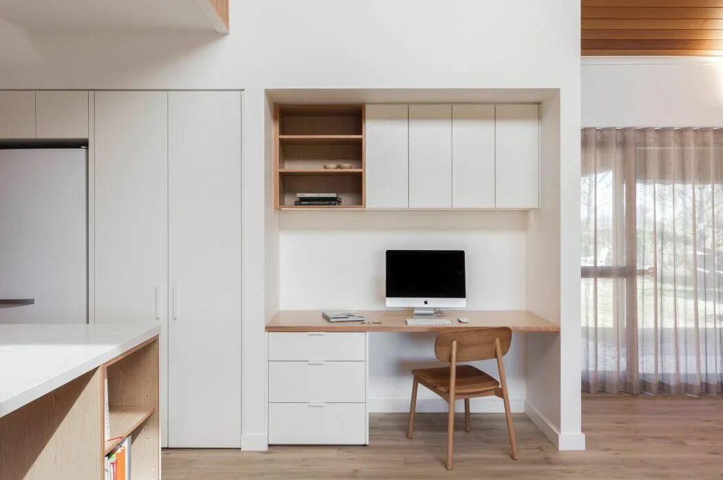 Письменный стол в шкафу фото Green West House by Source Architects HomeAdore Scandinavian home, Modern home o