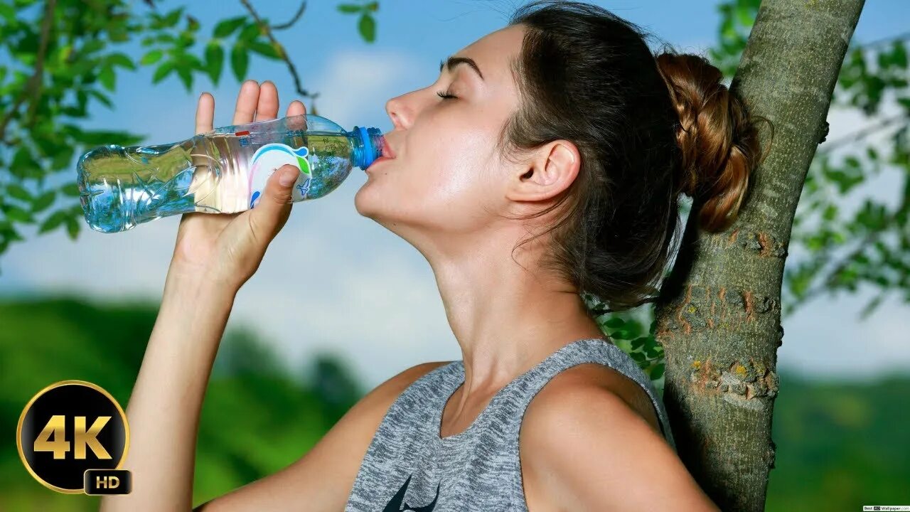 Пить воду фото Beautiful Women Drinking Water Free 4K / HD Stock Videos footage Copyright Free 