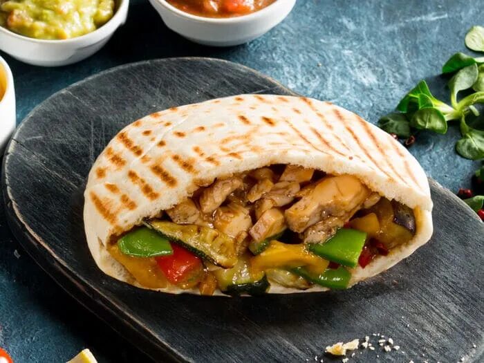 Пита в домашних рецепт с фото Шаурма в пите KarFood: Удобно, вкусно, быстро!