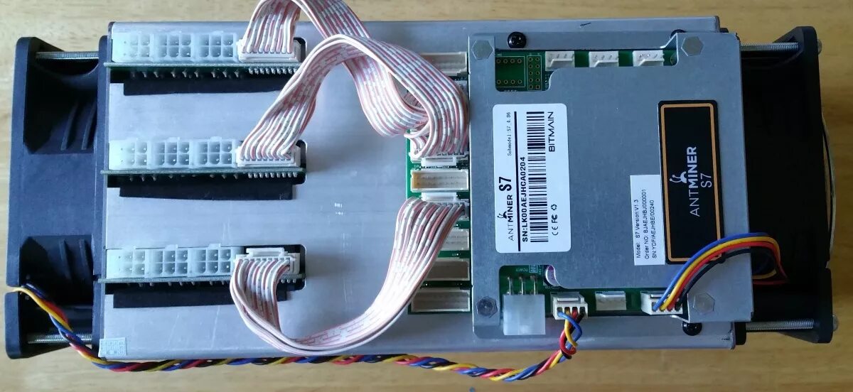 Питание на s21 antminer провод как подключить Exclusive 1st Review: Bitmain Antminer S7, 4.8+ th/s Using Only 1250 Watts Bitco