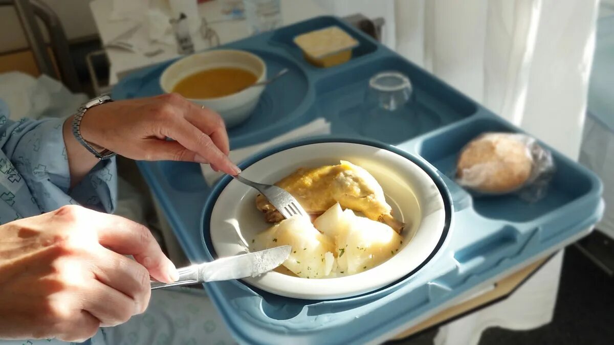 Питание в больнице россии фото BBC Radio 4 - You and Yours, What's Your Experience of Hospital Food?