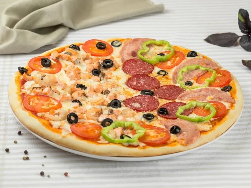 Пицца ассорти фото Pizza "Ассорти 2" - 760/870 г. - Capriccio Pizza