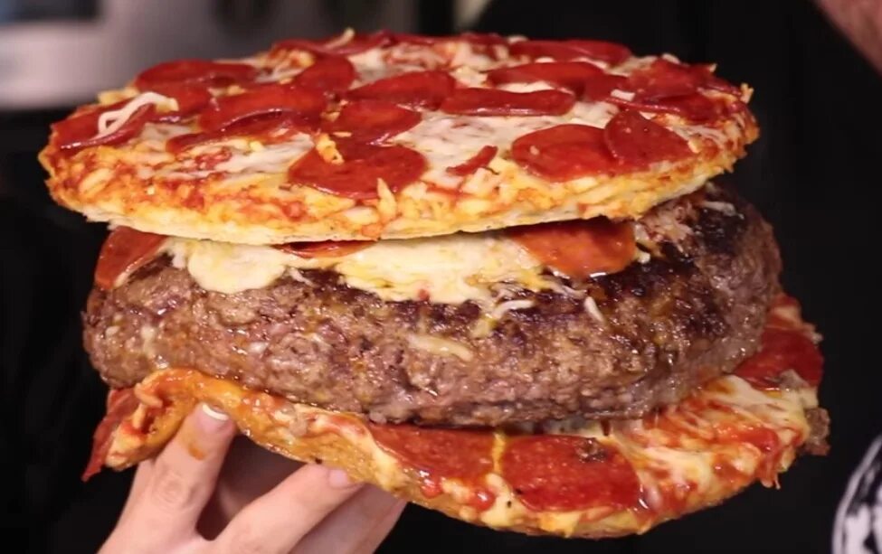 Пицца бургер рецепт с фото A Monstrous New Food Has Been Born: The Pizza-Burger-Pizza - Trill Mag