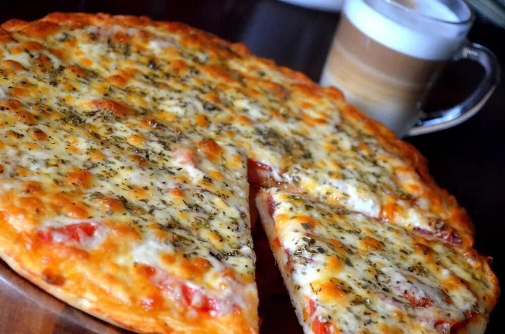 Пицца домашняя рецепт начинки фото Пицца, быстрая и вкусная Pizza recipes easy, Easy cheese recipes, Cheese pizza