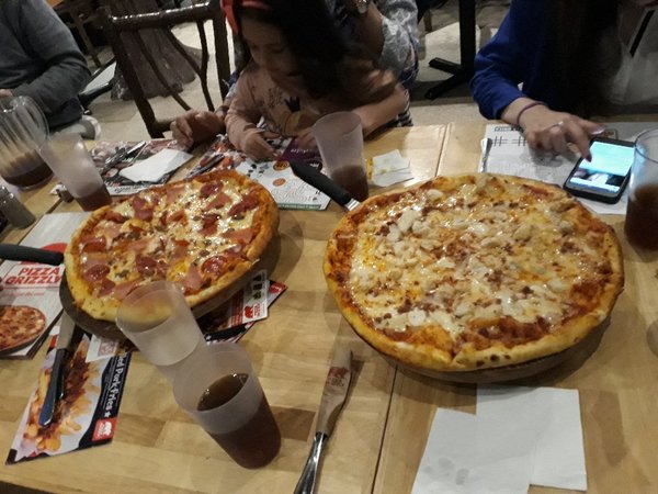 Пицца гриззли восточная ул 26б железногорск фото En İyi 10 Pizza Restoranı - Lake Atitlan