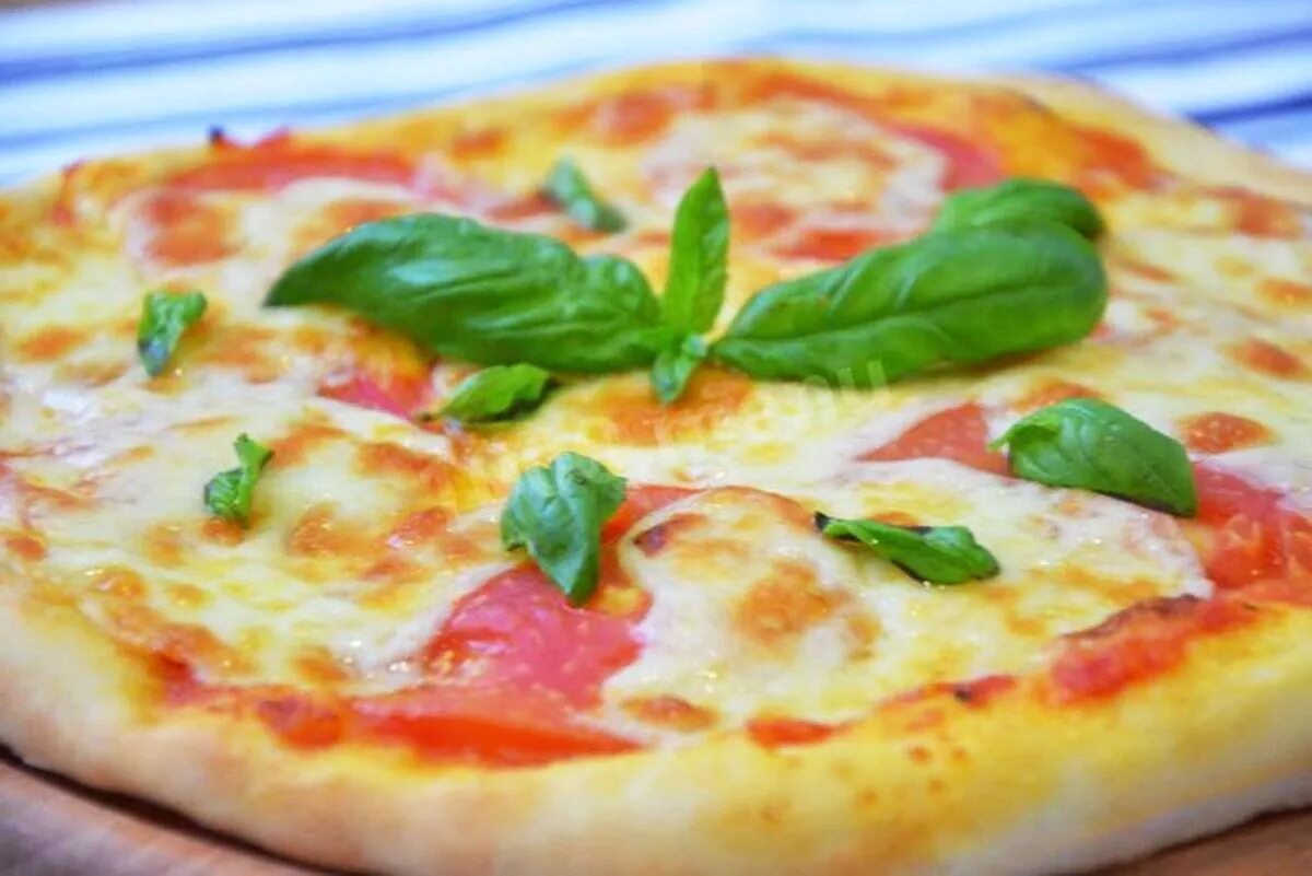 Пицца маргарита пошагово с фото Пицца с томатным соусом без мяса и колбасы рецепт с фото пошагово - 1000.menu