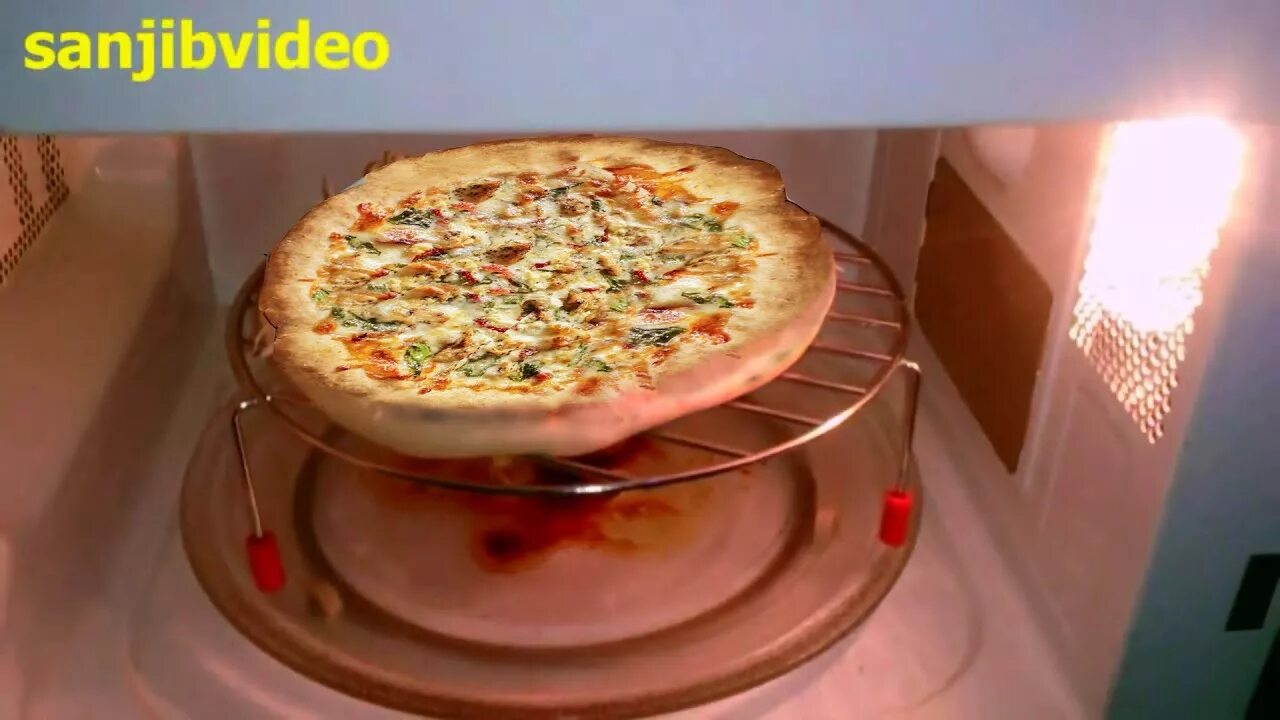Пицца микроволновке фото How to make Chicken Pizza - step by step in Microwave Oven - YouTube