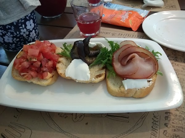 Пицца море приморское ш 536м зеленогорск фото Pizza-море, +7 981 850-99-00, Приморское ш., 536М, Zelenogorsk, Санкт-Петербург,