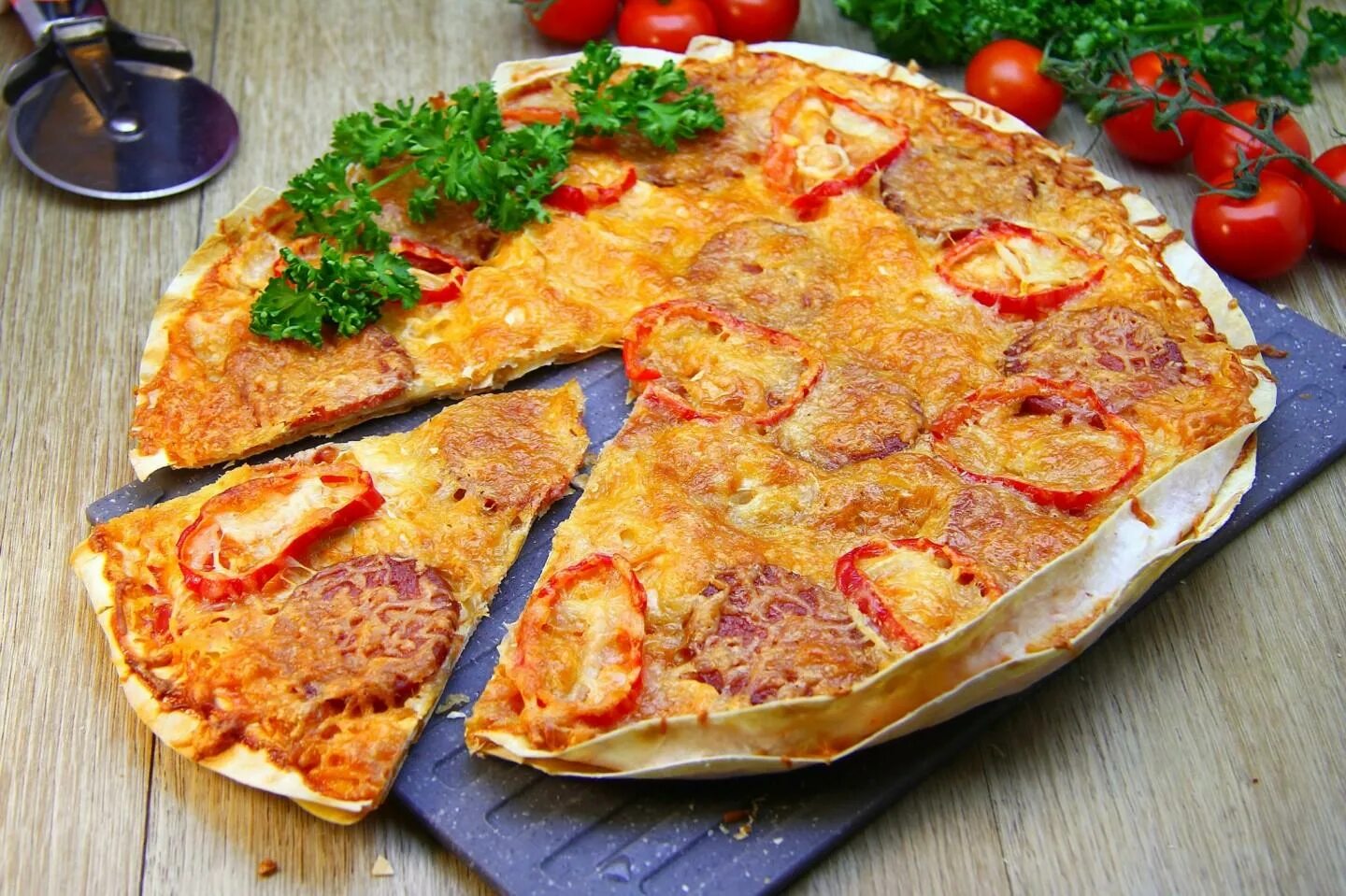 Пицца на лаваше фото Быстрая пицца с лавашом - 6 рецептов - 1000.menu
