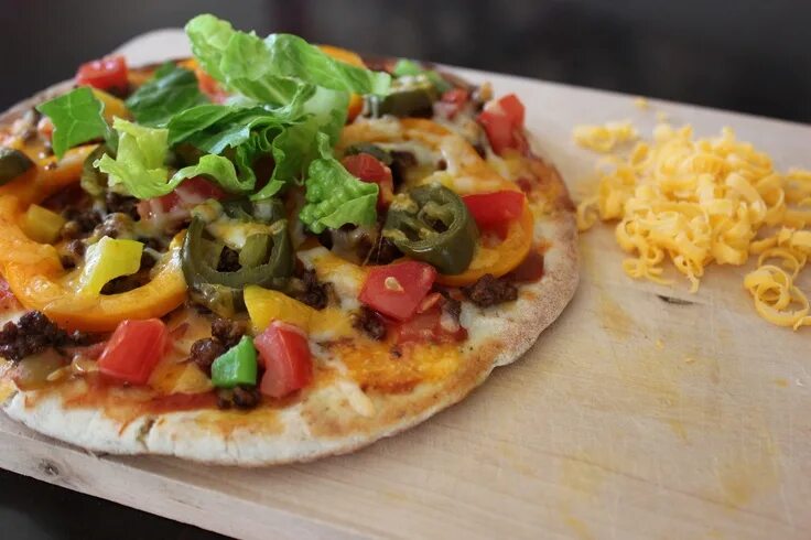 Пицца на лепешке рецепт с фото Taco & Pepper Pita Pizza Recipe Stuffed peppers, Healthy breakfast recipes, Pita