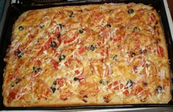 Пицца на протвине рецепт с фото Есть пицца тонкая, а есть пицца вкусная! Данный рецепт пиццы ... GUZLI.RU - шеде